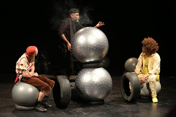 «بازیافتی‌ها» شب یلدا روی صحنه نمی‌رود