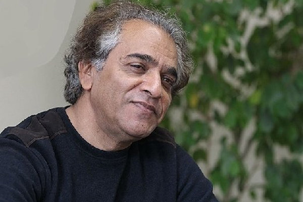 اصغر همت به نمایش «ساعت هشت در کشتی» پیوست