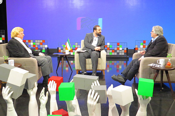 سیدمحمد بهشتی: سینمای ایران در قفس دهه ۶۰ حبس شده است