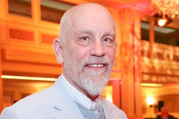 نمایش جدید دیوید ممت با بازی جانمالکوویچ به صحنه میرود نمایش جدید دیوید ممت با بازی جانمالکوویچ به صحنه میرود