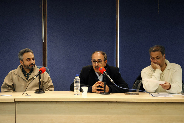 تحلیل و خوانش آثار اکبر رادی با استفاده از تئوریها و نظریههای مختلف در حوزههای بینارشتهای تحلیل و خوانش آثار اکبر رادی با استفاده از تئوریها و نظریههای مختلف در حوزههای بینارشتهای