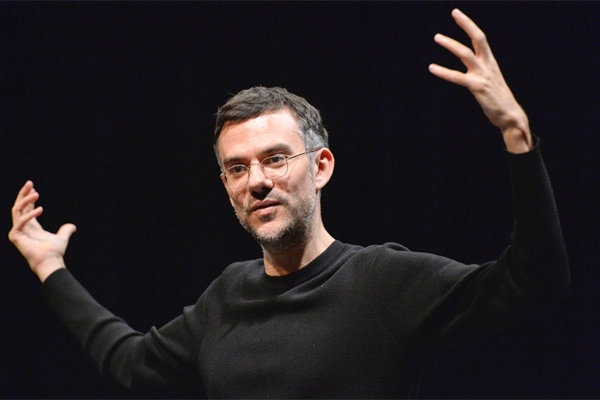 «بدن‌های شنوا» به حرکت درمی‌آیند/ لوران شتوان و اجرای «موقعیت #۱»