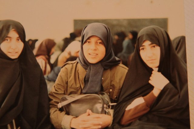 ۱۵۴ سینماگر خواستار رفع توقف اکران «مثل یک زن» شدند