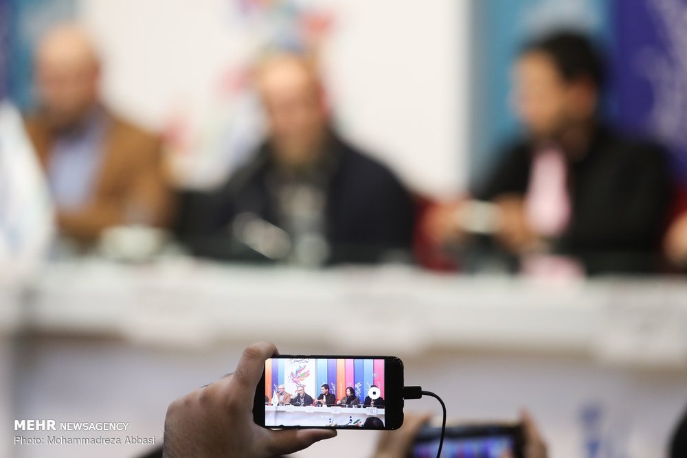 پای «پولهای کثیف» به «فجر» هم باز شد/ سکوت دبیر ادامه دارد پای «پولهای کثیف» به «فجر» هم باز شد/ سکوت دبیر ادامه دارد