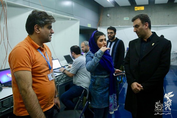 حاشیه‌های روز دوم جشنواره فیلم فجر/درگیری خبرنگاران و عکاسان با حراست پارکینگ