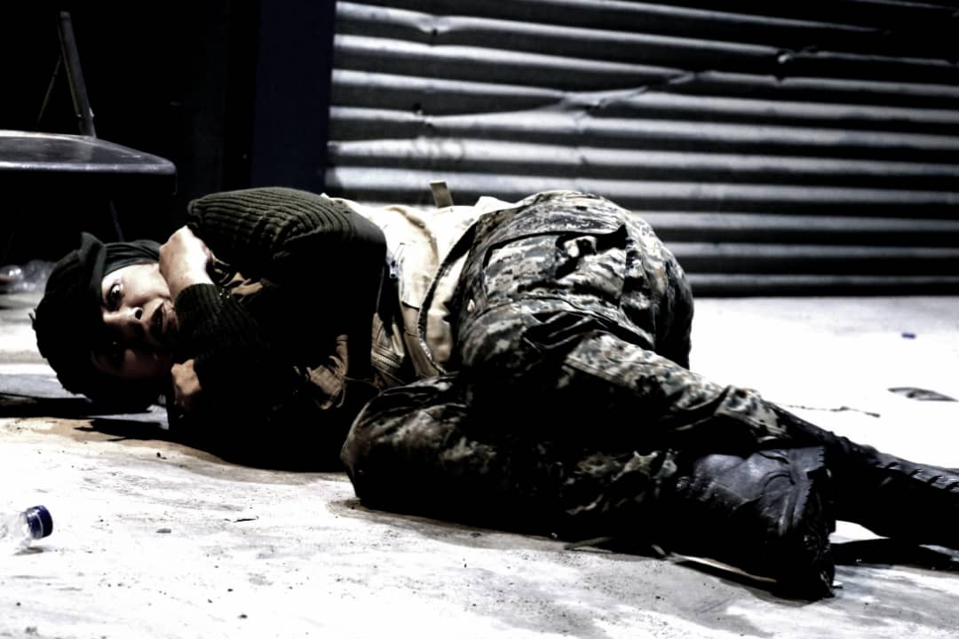 دختر سطلی در اتاقی تاریک/ تعلیق در 60 دقیقه