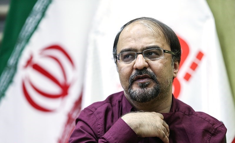 رحمت امینی از جشنواره تئاتر فجر انصراف داد