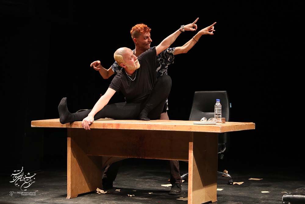 چرا «زندگی در تئاتر» از بخش مسابقه جشنواره تئاتر فجر کنار گذاشته شد؟