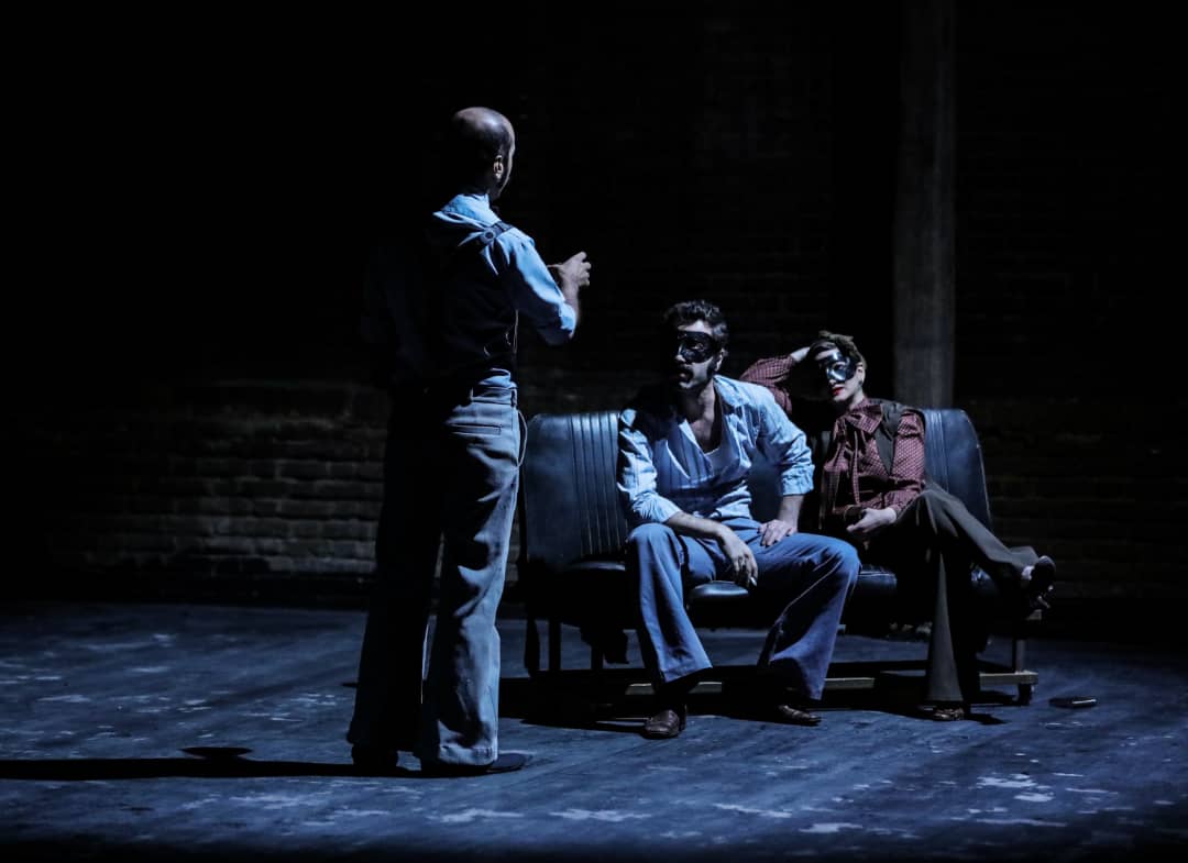 همه چیز از یک گاراژ شروع می شود!