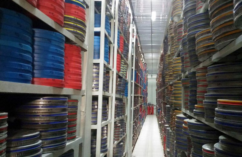 رخشان بنی اعتماد: مرمت و نگهداری فیلم‌ها جای تعظیم دارد