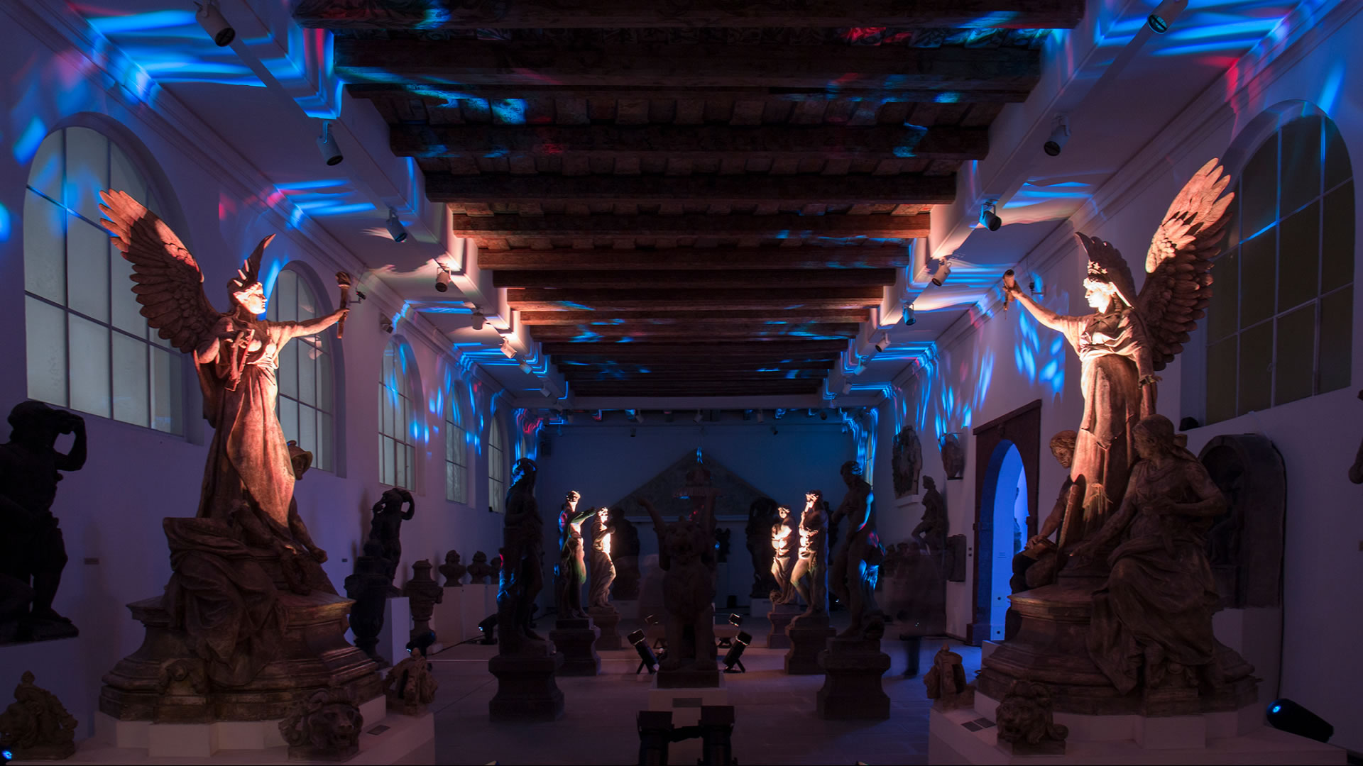 نخستین حضور ایران در المپیک طراحی تئاتر جهان / معرفی علی رفیعی به عنوان طراح تاثیرگذار تئاتر ایران