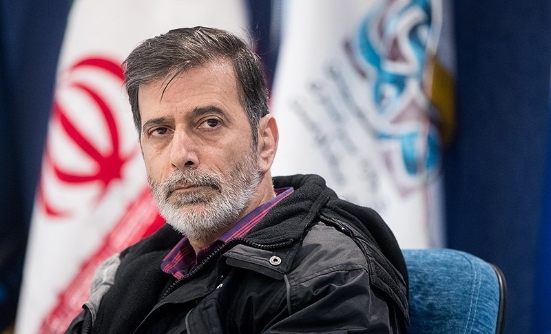 انتشارات نمایش و یک دهه انتقاد با گفتاری از نصرالله قادری