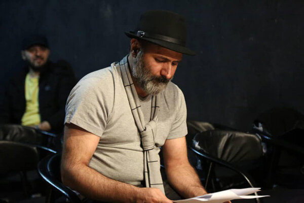 هادی عامل با «آلفرد» در تماشاخانه ایرانشهر