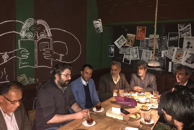 هیأت مدیره کانون انجمن‌های صنفی کارگری به تماشای «ماشینری» نشستند