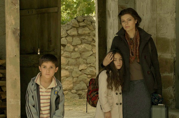 اکران «یه‌وا» در گروه هنر و تجربه