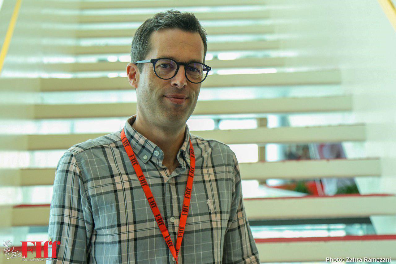 دیمیتری آلیپس: نوع نگاه سینمای ایران به زندگی تحسین‌آمیز است