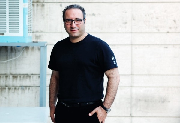 مقابله با هاليوود و سيل و تحريم