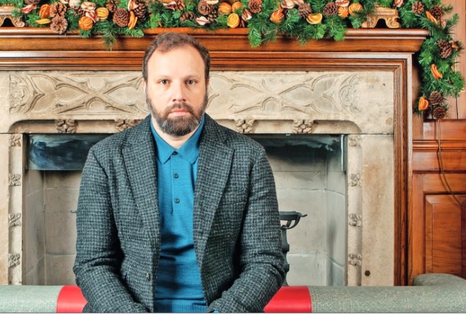 فيلم می‌سازم و می‌گذارم از جانب خودش صحبت كند