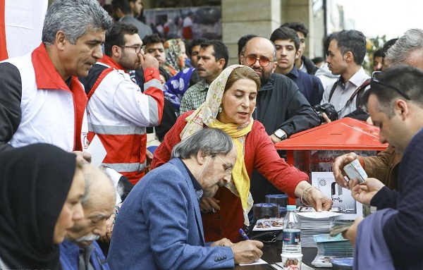 سیل سینماگران و مردم را به آزادی کشاند