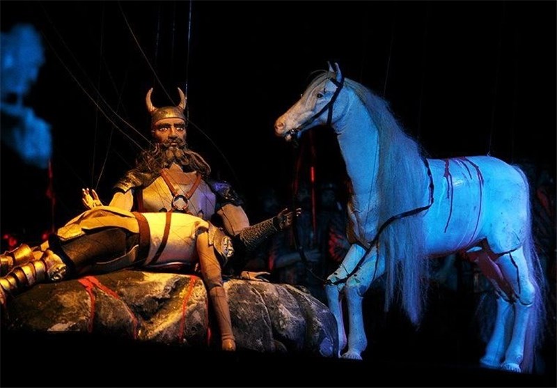 انتخاب عکس های سه اُپرای گروه تئاتر عروسکی آران برای انتشار کتاب نودمین سال تأسیس «یونیمای جهانی»