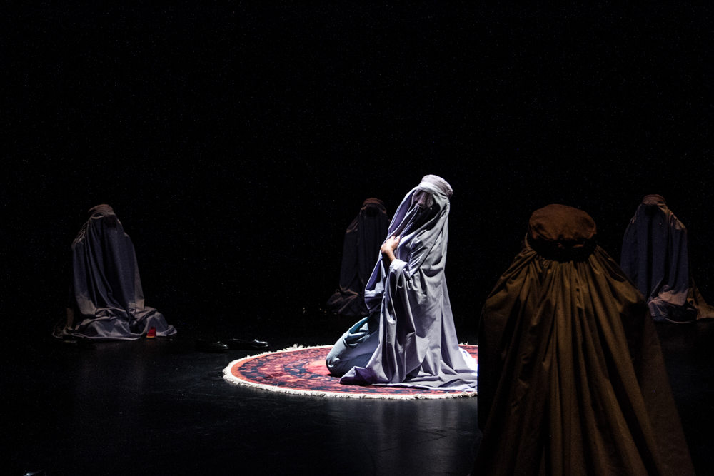 درباره بیوه سیاه بیوه سفید/ چرا باید این نمایش را دید؟