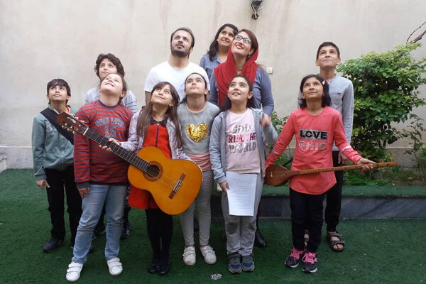 اجرای نمایش موزیکال «زیر گنبد طلا» با بازی ۹ کودک در تالار هنر