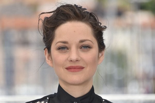 ماریون کوتیار تهیه‌کننده یک مستند محیط‌زیستی می‌شود