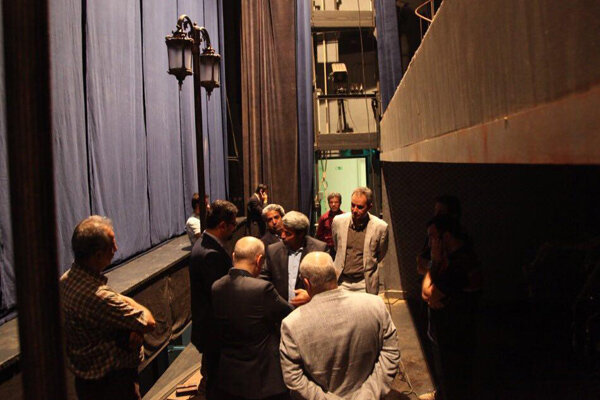 بنیاد رودکی درباره وضعیت سِن تالار وحدت توضیح داد