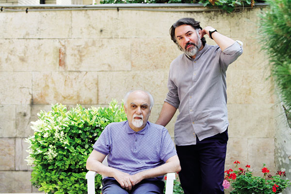 نقد و بررسی عملكرد گروه سينمايی هنر و تجربه/ زير تيغ