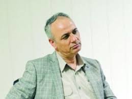 انتقاد احمد زیدآبادی از توقیف فیلم «ما همه با هم هستیم» در کرمان