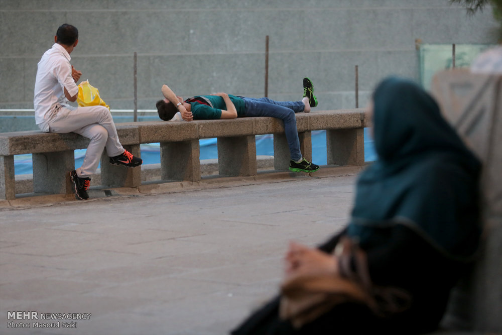 واکاوی هفت‌تیرکشی در تئاترشهر