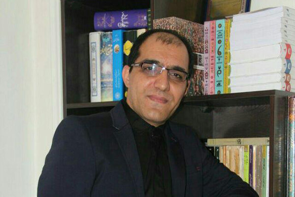 دبیر شورای ارزشیابی هنرمندان، نویسندگان و شاعران حکم گرفت