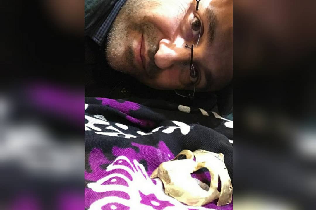 آغاز یک نمایش با رونمایی از دستفروشان مترو