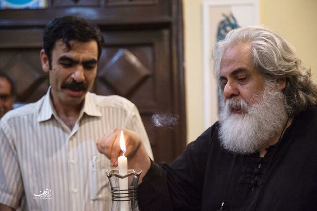 محمد رحمانیان: به عنوان یک علاقه‌مند به نمایش ایرانی از هر کار حسین کیانی،درس‌های تازه می‌آموزم