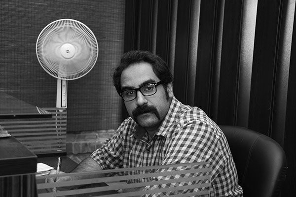 مدام به سمت رئالیسم جادویی لیز می‌خورم/ آدم‌ها چیزی جز زمان نیستند