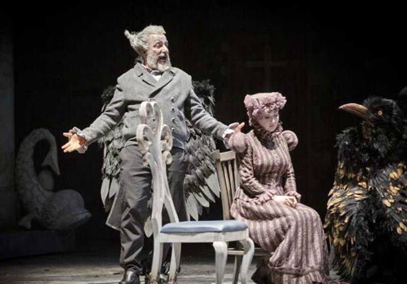 بدقول‌های پرزرق‌وبرق در یک تئاتر لاکچری