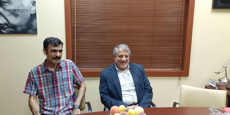 محسن هاشمی از تماشاخانه سنگلج بازدید کرد / پیگیری طرح توسعه تماشاخانه