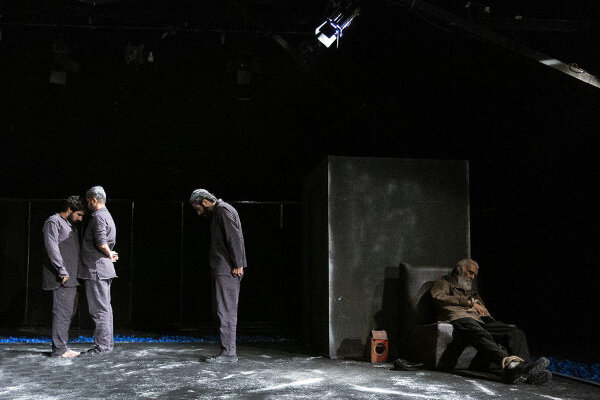 به چالش کشیدن رابطه پدرها و پسرها/ این یک کنفرانس از شکست ماست