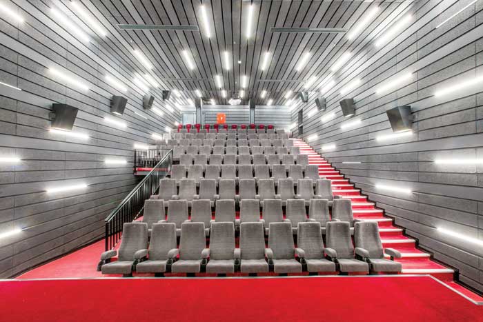 تازه‌ترین آمار فروش فیلم‌های سینمایی در حال اکران