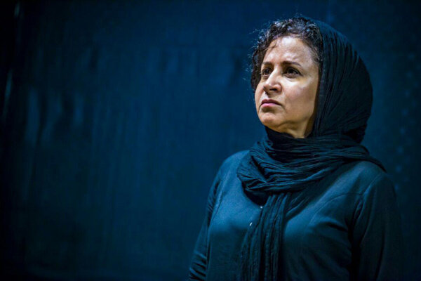 فرشته صدر عرفایی بازیگر «در اتاق باد می وزد» شد