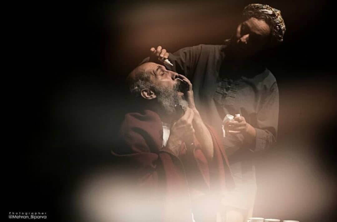 درباره نمایش «بیماری خانواده میم» به کارگردانی الهام شکیب / نابهنگامی یک خانواده معمولی