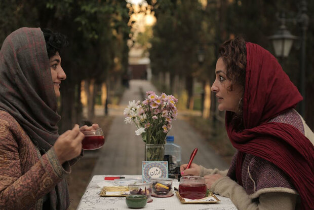 نگاهی به مستند «در جستوجوی فريده» / خيلی دور، خيلی نزديك نگاهی به مستند «در جستوجوی فريده» / خيلی دور، خيلی نزديك