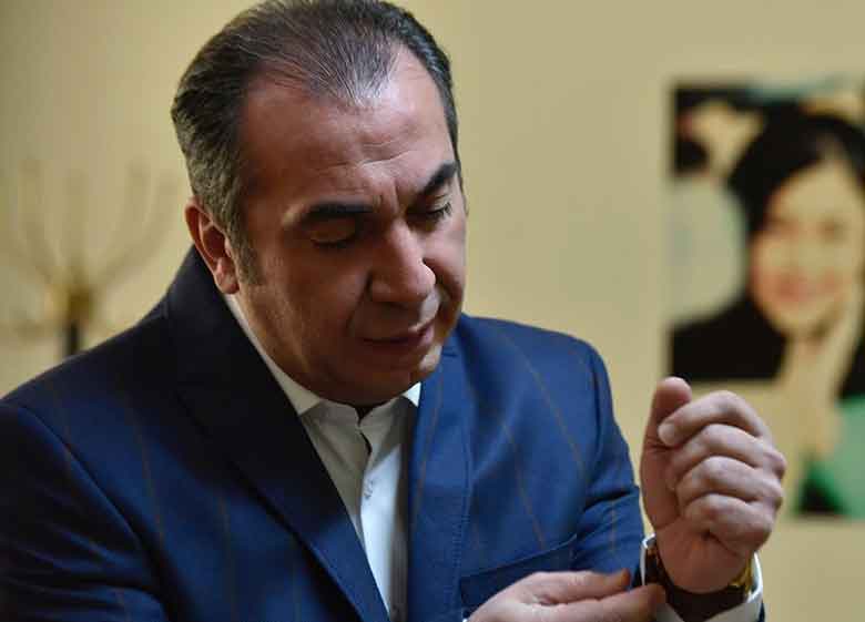 سیامک انصاری به «لامینور» پیوست سیامک انصاری به «لامینور» پیوست