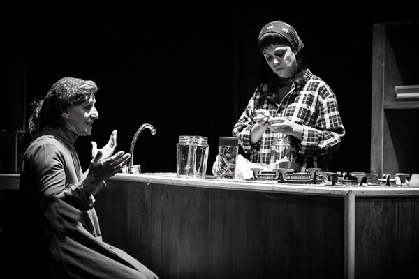 «شب بخیر مادر» به شرایط جامعه نزدیک است/ یک تصمیم آگاهانه «شب بخیر مادر» به شرایط جامعه نزدیک است/ یک تصمیم آگاهانه