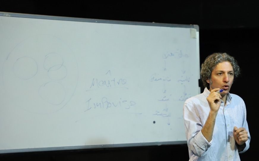 بهنام: تماشاگر سنتی تئاتر خود را جزیی از آیین تئاتر می‌بیند