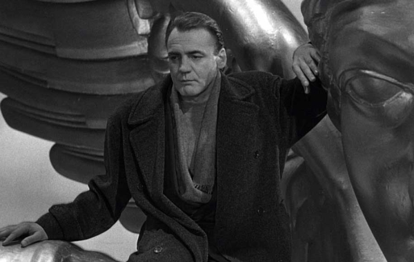 ۷. بال های اشتیاق/ زیر آسمان برلین (Wings Of Desire)