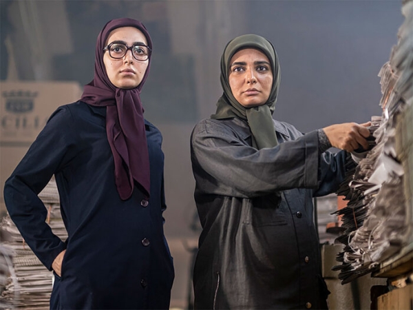 نگاهی به فیلم «ضد» ساخته امیرعباس ربیعی؛ ناکام در گیشه، سرگردان بین عشق و سیاست