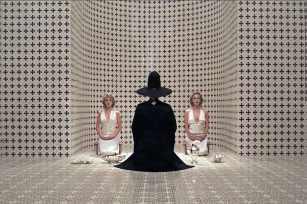 The Holy Mountain / La Montaña Sagrada