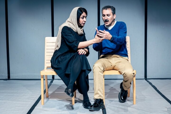 «روزهای بی‌باران»: روایتی از عشق و امنیت عاطفی در تئاتر هما؛ نقدی بر چالش‌های تئاتر خصوصی و دولتی