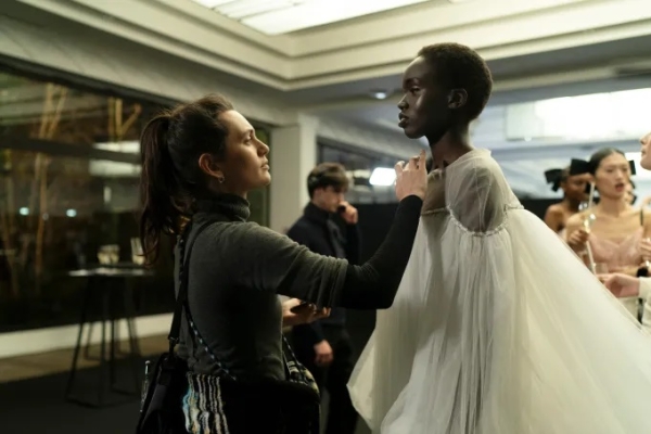 «Haute Couture» فیلمی که برای آنجلینا جولی «شفابخش» بود